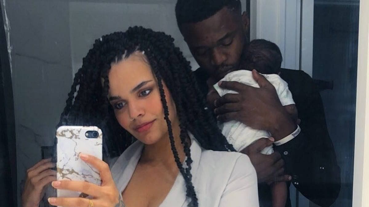 رهف قنون مع حبيبها وابنتها 