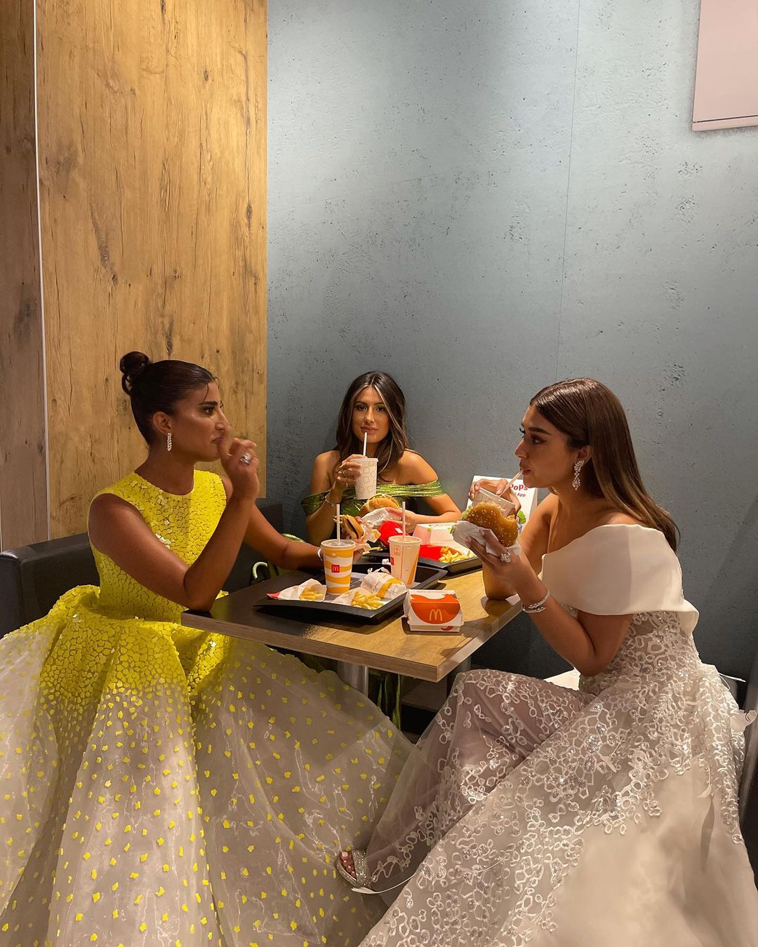 ليلى عبدالله وليدي روزا والين سليمان