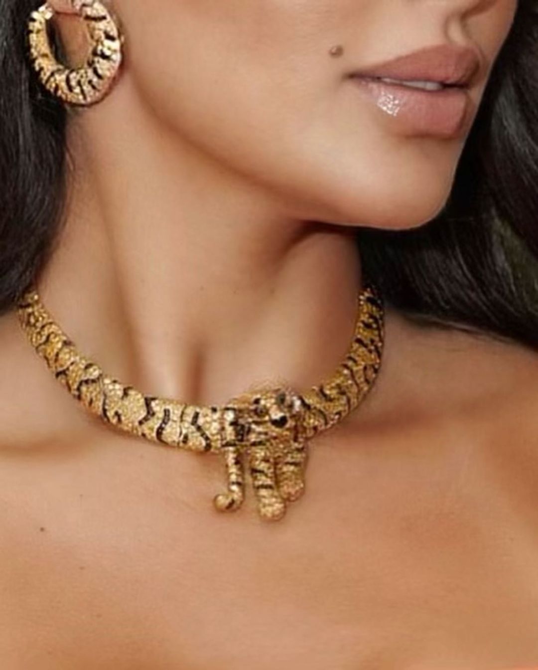 مجوهرات ياسمين صبري