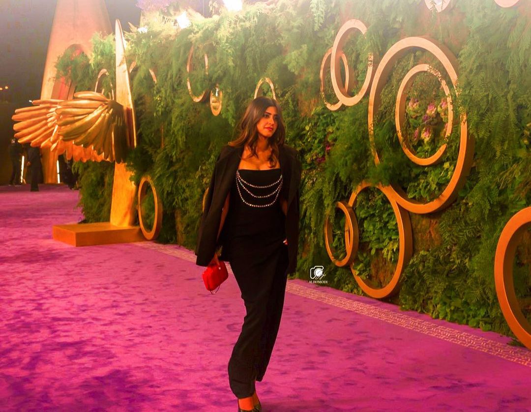 إطلالة نور طاهر على السجادة الحمراء