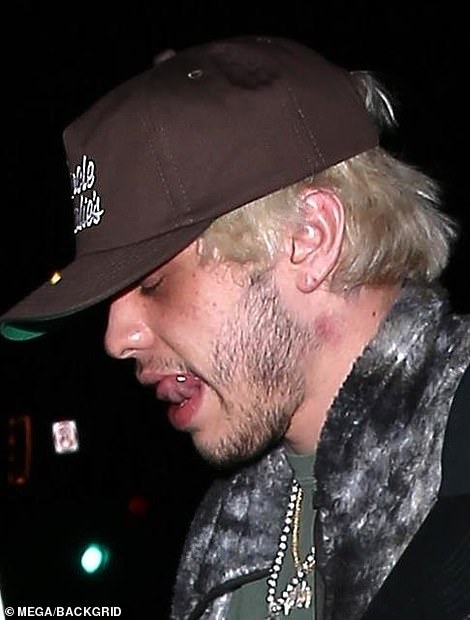 كيم كارداشيان وبيت ديفيدسون