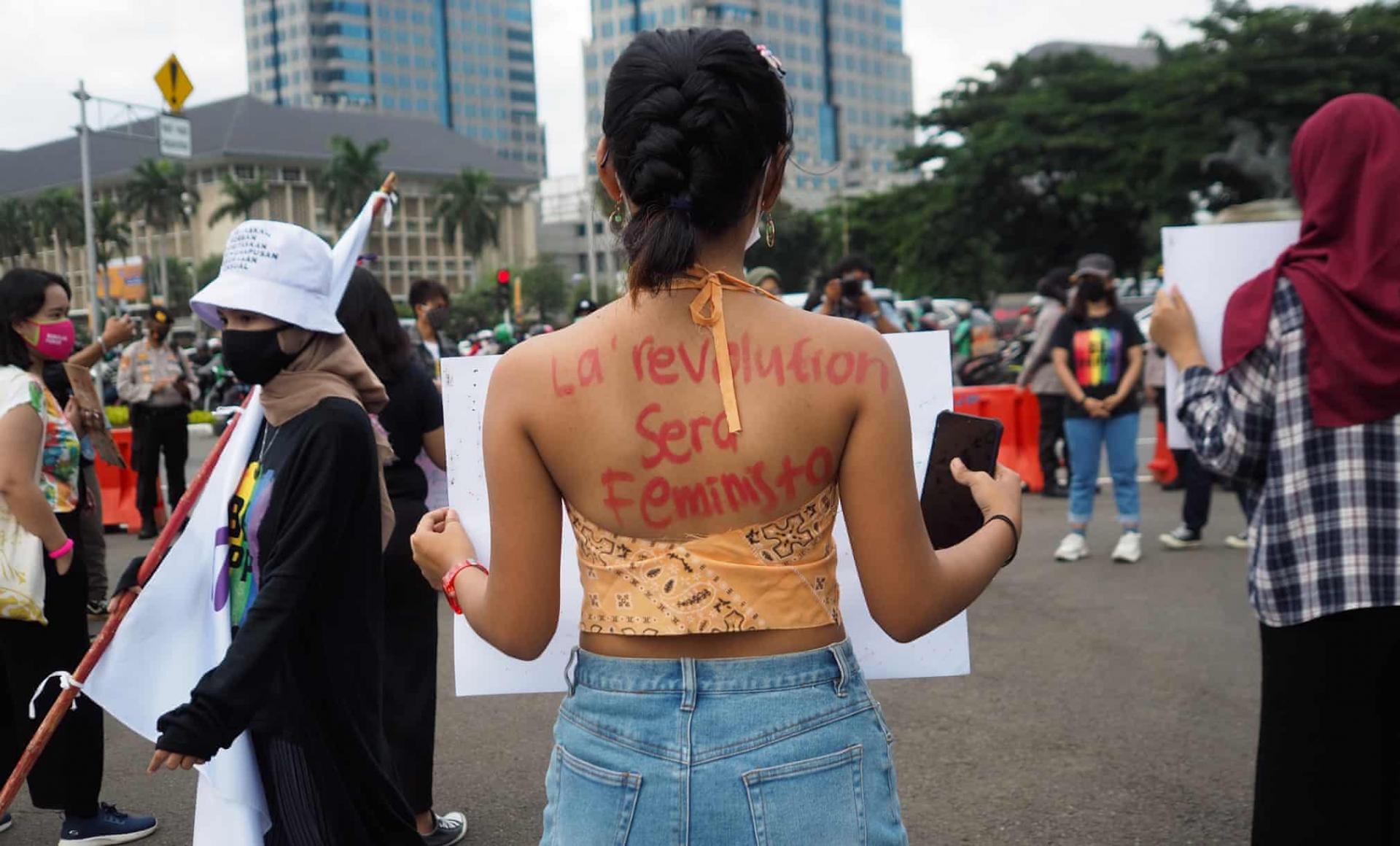 ÙØ§Ø´Ø·Ø§Øª ÙÙ ÙØ¬Ø§Ù Ø­ÙÙÙ Ø§ÙÙØ±Ø£Ø© ÙØ­ÙÙÙ ÙØ§ÙØªØ§Øª Ø®ÙØ§Ù ØªØ¬ÙØ¹ Ø­Ø§Ø´Ø¯ Ø¨Ø§ÙÙØ±Ø¨ ÙÙ Ø§ÙÙØµØ± Ø§ÙØ±Ø¦Ø§Ø³Ù ÙÙÙØ·Ø§ÙØ¨Ø© Ø¨Ø§ÙÙØ³Ø§ÙØ§Ø© Ø¨ÙÙ Ø§ÙØ¬ÙØ³ÙÙ ÙØ§ÙØ¹Ø¯Ø§ÙØ© ÙØªØ­Ø³ÙÙ Ø±ÙØ§ÙÙØ© Ø§ÙÙØ±Ø£Ø© -Â ØªØµÙÙØ±: Ø¹Ø¯Ù ÙØ¯Ø§ / Ø§ÙÙÙØ§ÙØ© Ø§ÙØ£ÙØ±ÙØ¨ÙØ© ÙÙØµÙØ± Ø§ÙØµØ­ÙÙØ©