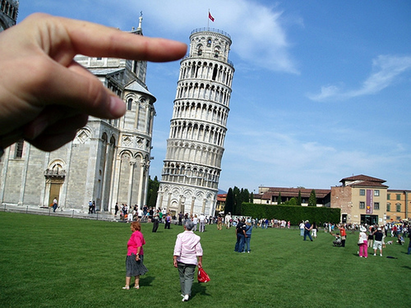 برج بيزا المائل