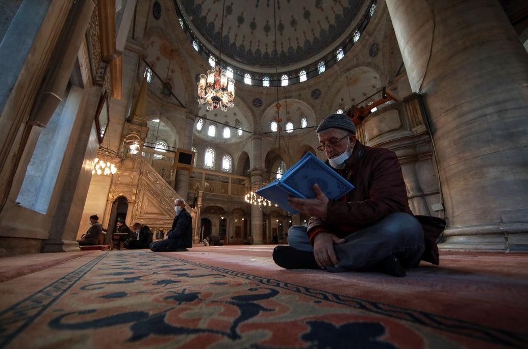 Ø¢Ø®Ø± ØµÙØ§Ø© ÙÙ ÙØ³Ø¬Ø¯ Ø£ÙÙØ¨ Ø³ÙØ·Ø§Ù ÙÙ Ø§Ø³Ø·ÙØ¨ÙÙØ ØªØ±ÙÙØ§Â ÙØ¨Ù Ø¨Ø¯Ø¡ Ø´ÙØ±Â Ø±ÙØ¶Ø§Ù ÙØ¹Ø§Ù 2021