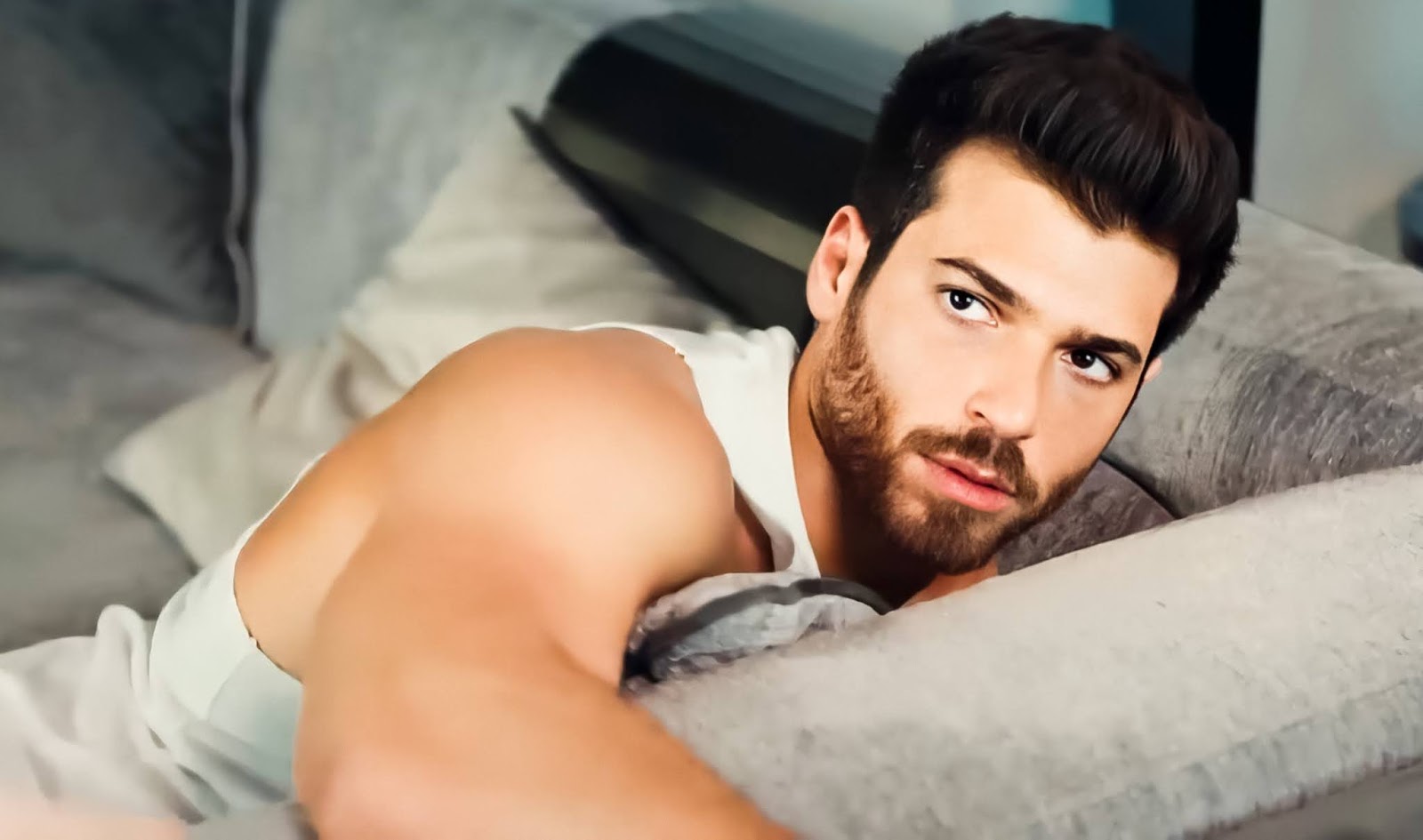 جان يامان "Can Yaman" 