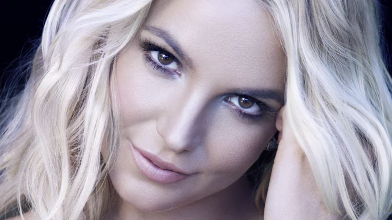 كيف تطبقين بإحترافية مكياج هؤلاء النجمات؟