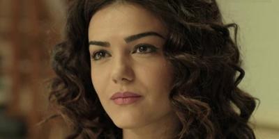 مسلسل عقد إلحاق يعيد دانا مارديني إلى الدراما الاجتماعية ويجمعها بـ سمر سامي