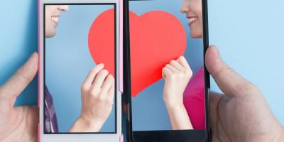 رسائل ومسجات عيد الحب 2022