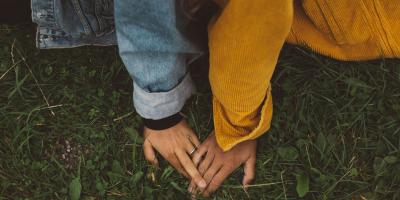 كيف تعرفين ما إذا كان شريكك يحتاج إلى الخصوصية بناءً على برجه؟