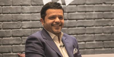 محمد هنيدي يتشبَّه بـ بهاء سلطان والأخير يرد