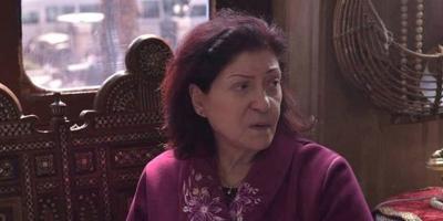 رحيل الفنانة السورية ثناء دبسي عن 83 عامًا