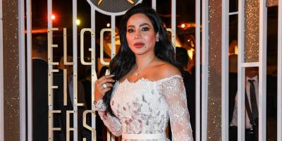 لجين عمران تتحدث عن سبب خلعها للكعب في مهرجان الجونة 