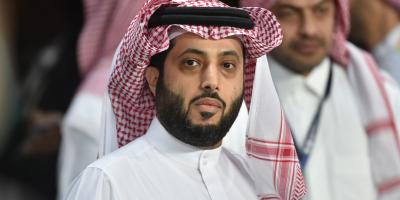  تركي آل شيخ في كواليس برنامج رامز جلال.. هل هو ضحية إحدى مقالبه؟!