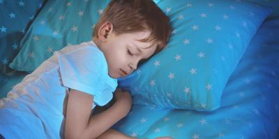 6 طرق تساعد على بناء عادات نوم صحية لدى أطفالنا
