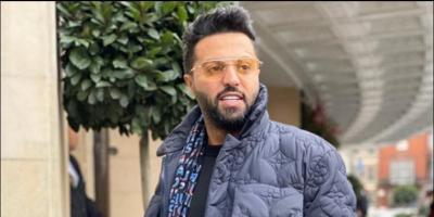 يعقوب بوشهري يكشف عن معاناته مع غرفة ملابسه الفاخرة.. والجمهور: اتبرع فيهم