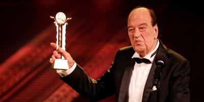 الجوكر..أول كتاب عن حياة الفنان الراحل حسن حسني