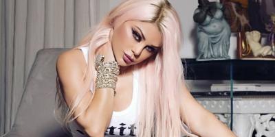  هيفاء وهبي بلإطلالة ذهبية خارجة عن المألوف