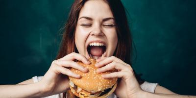 عادات غذائية خاطئة يجب عليك تجنبها
