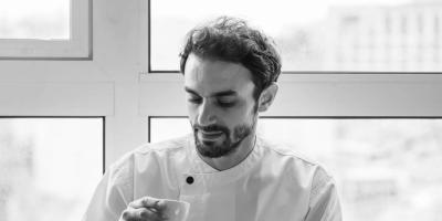 توب شيف: المقلوبة الفلسطينية تنقذ الشيف طارق.. وتسريب اسم الفائز بالموسم