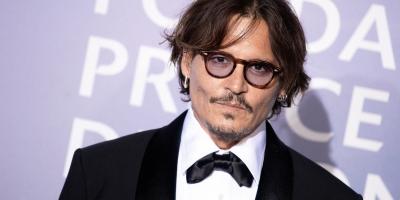 محامو جوني ديب يطالبون بإعادة المحاكمة في قضية طليقته آمبر هيرد ويصفونها بـ