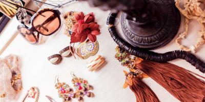 10 إكسسوارات عصرية يمكنكِ ارتدائها في كل الأوقات هذا الخريف