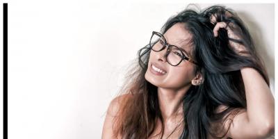 كيف تميزي بين قشرة الشعر والصدفية؟