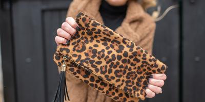 خدع سهلة تجعل ملابسك البسيطة تبدو باهظة الثمن