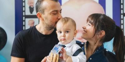 هازال كايا تحتفل بعيد الأم بفيديو لطيف مع ابنها 