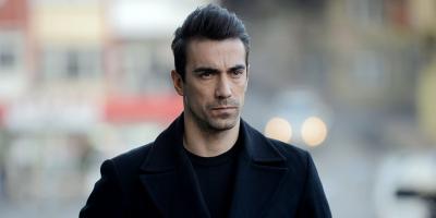 ابراهيم تشيليكول يشارك في إطفاء حرائق تركيا.. وديميت أوزدمير تحييه