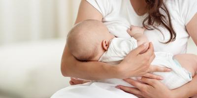 المضادات الحيوية والرضاعة الطبيعية.. كيف يؤثران على طفلك