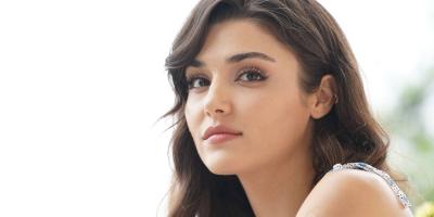 هاندا ارتشيل تطلق مجموعة مجوهرات خاصة بها.. وتخطف الأنظار في دبي 