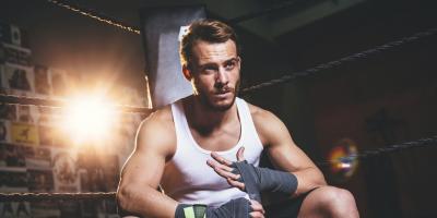 كرم بورسين يعتذر للسعودية بسبب تغريدة 