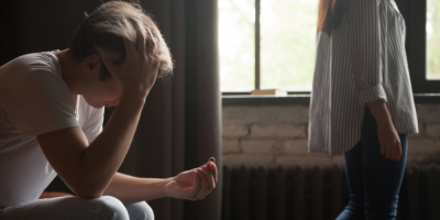 6 علامات تؤكد امتلاك شريكك تاريخ من العلاقات السامة