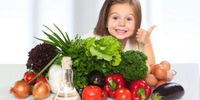 7 أطعمة مفيدة لنمو دماغ الطفل..تعرفي عليها