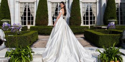 إليكِ أبرز صيحات فساتين الزفاف لخريف 2021