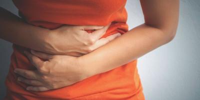 أفضل الأطعمة التي يمكن تناولها أثناء فترة الحيض وأخرى تجنبيها