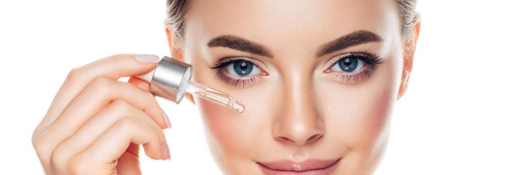 أشياء يجب وضعها في الاعتبار أثناء استخدام سيروم فيتامين سي لبشرتك