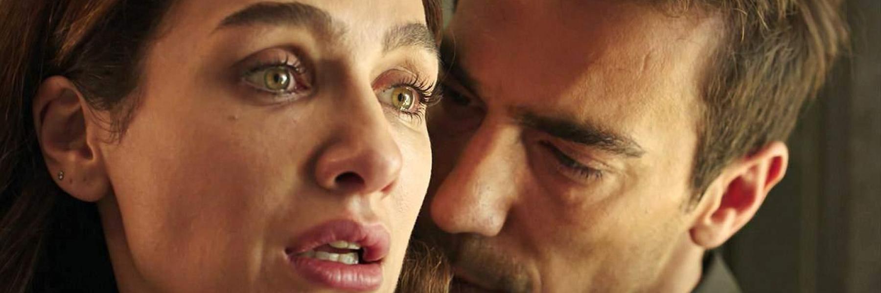 بطلة مسلسل حب أبيوض أسود تطل على الجمهور بعد خروجها من المستشفى..والعدسات تلتقط صور حبيبها الجديد!
