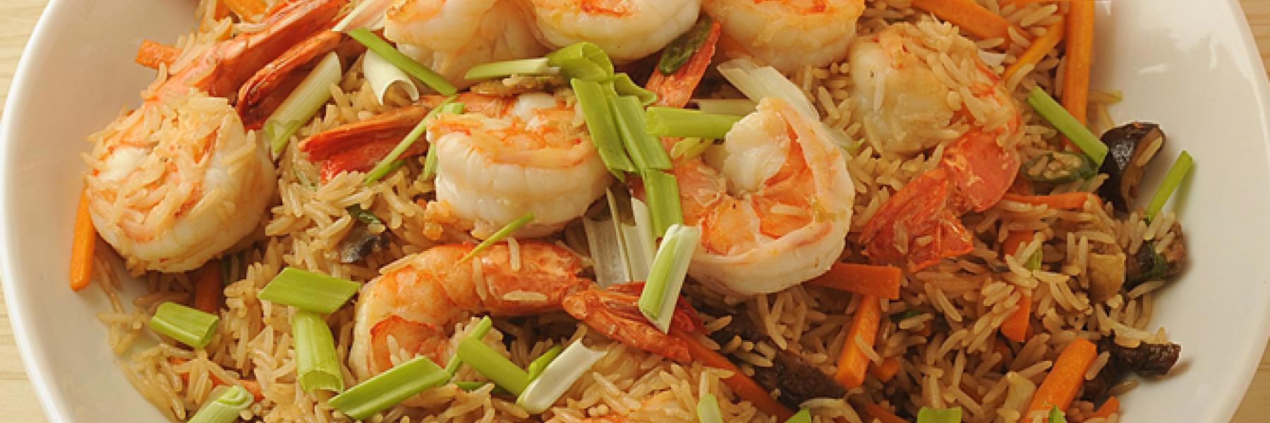 الأرز الصيني بالخضار والجمبري
