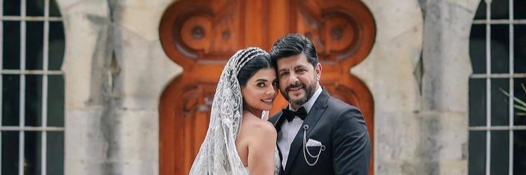 طوني عيسى وزوجته