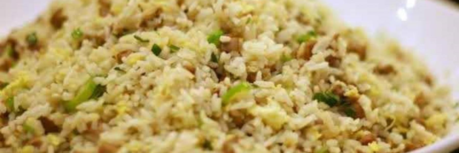 الارز بالفول الاخضر والشبت