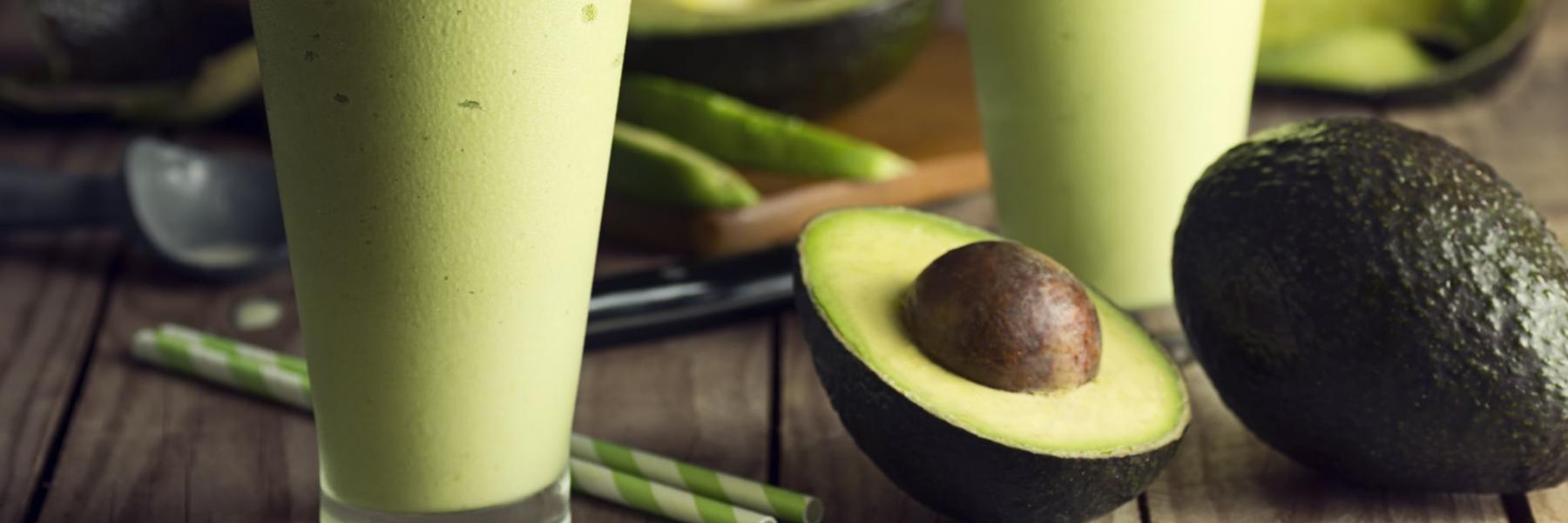 عصير افوكادو بالموز