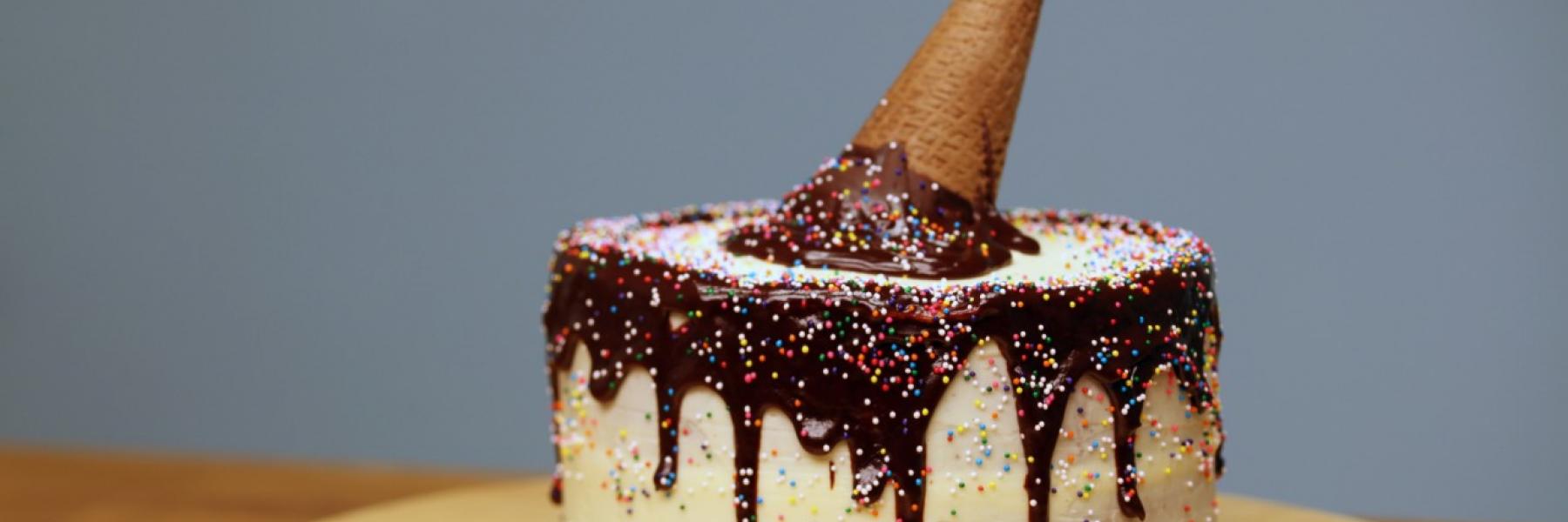 طريقة عمل كيك الآيس كريم