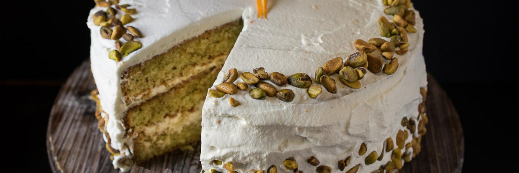 كيكة الفستق بالحليب