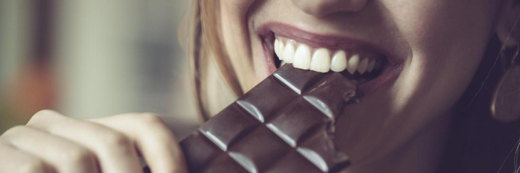 الشوكولاته الداكنة