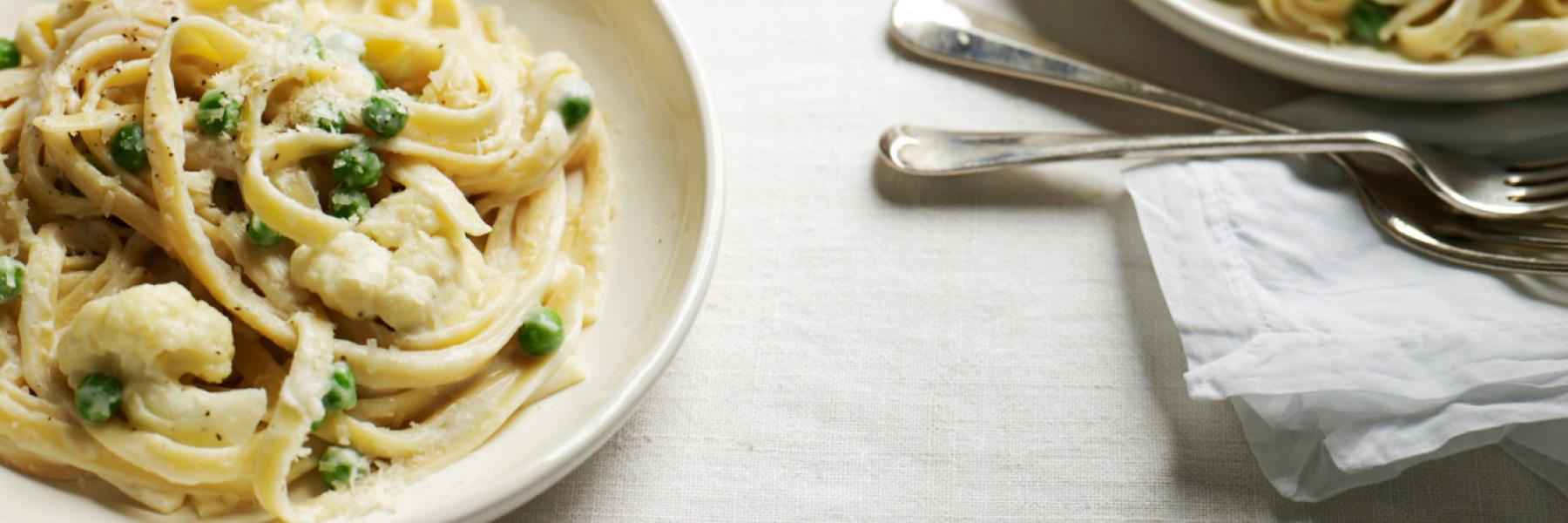 تونة بالفطر وصلصة ألفريدو