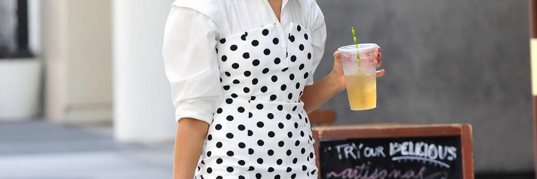 الأزياء المنقطة على طريقة المشاهير