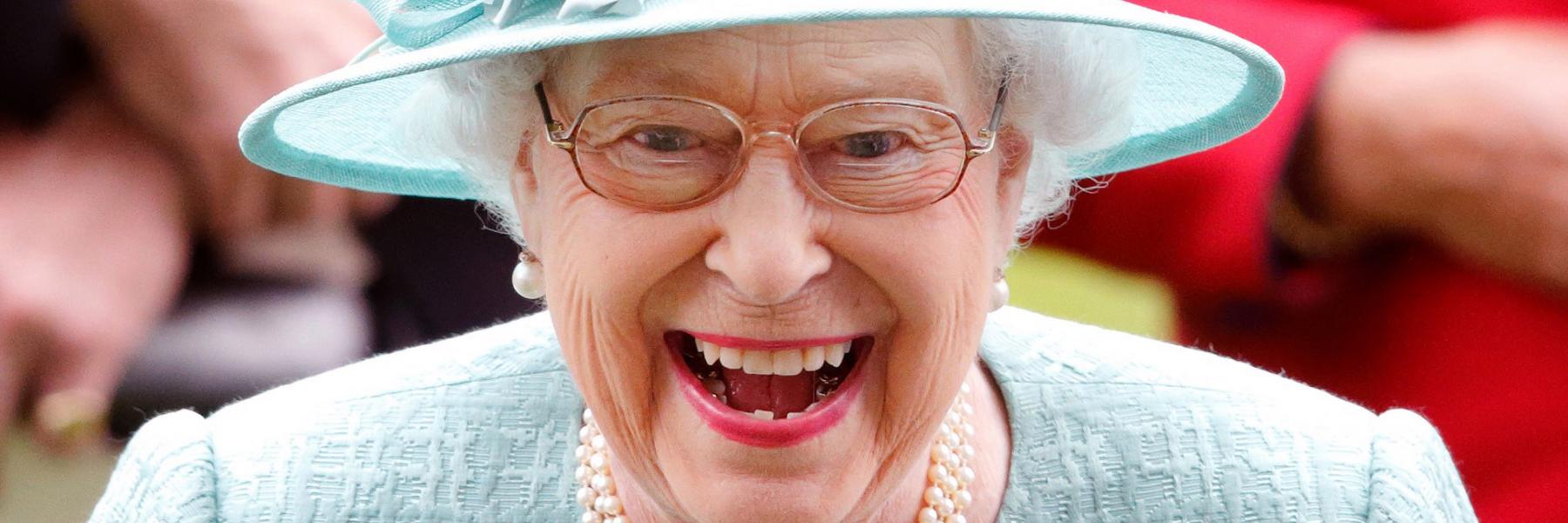 هذا هو الشاي المفضل للملكة اليزابيث