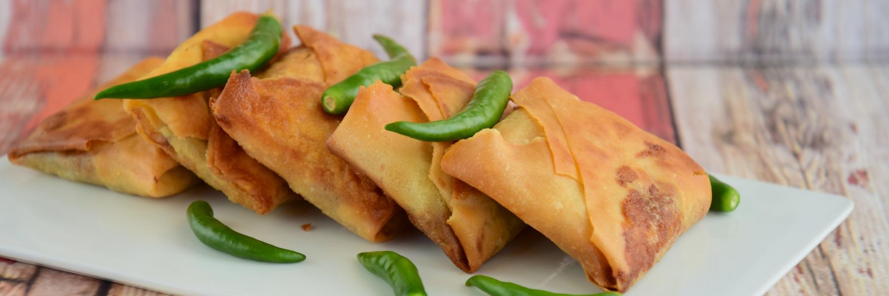 المطبق بالرقاق السمبوسه