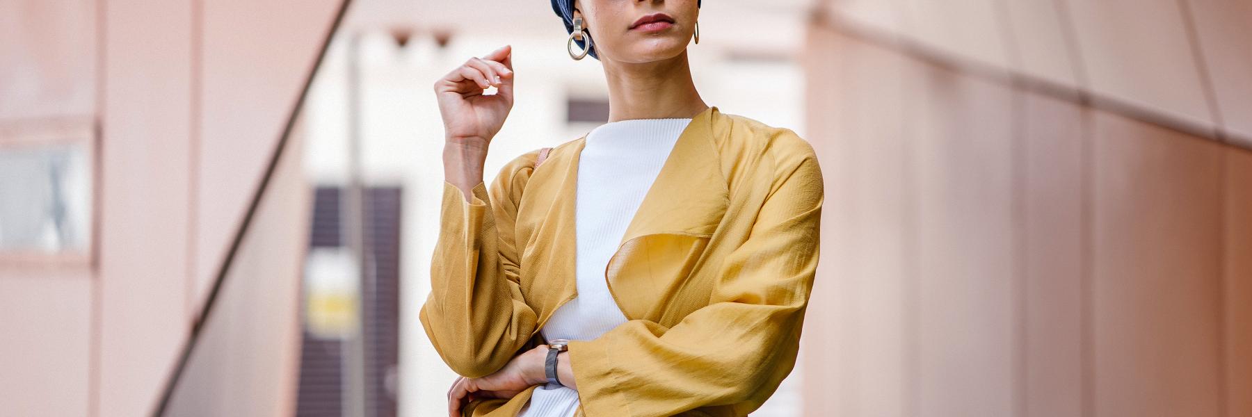 لصيف 2020...إليكِ أفكار لإطلالة كلاسيكية مع لمسة عصرية بحجابك 